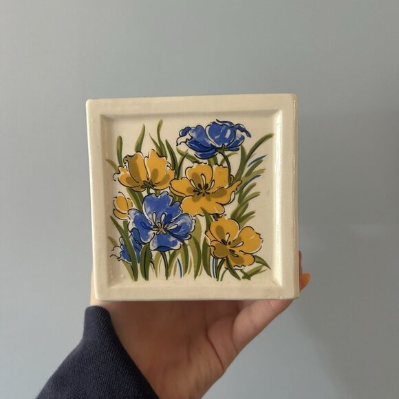 National Silver Co. Nagoya Japan Floral Blue Yellow Vase Ceramic Vintage - Picture 5 of 7